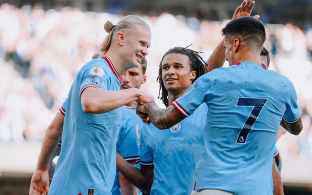 新疆广汇迎社区盾关键赛，转会期状态回暖，球迷炸锅，控场能力受关注